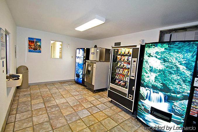 6-tulare, Ca Hotel